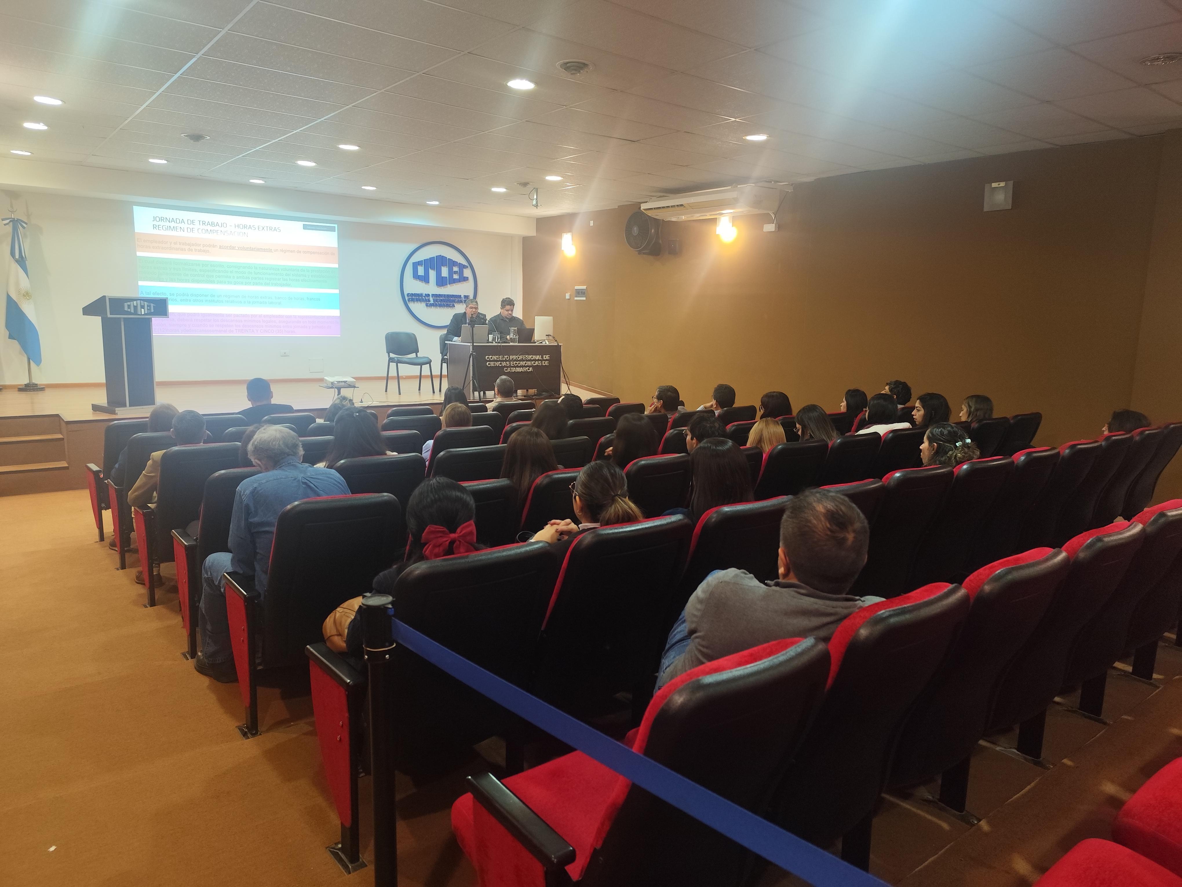 Profesionales analizaron desafíos laborales y destacaron la capacitación como clave en el nuevo contexto