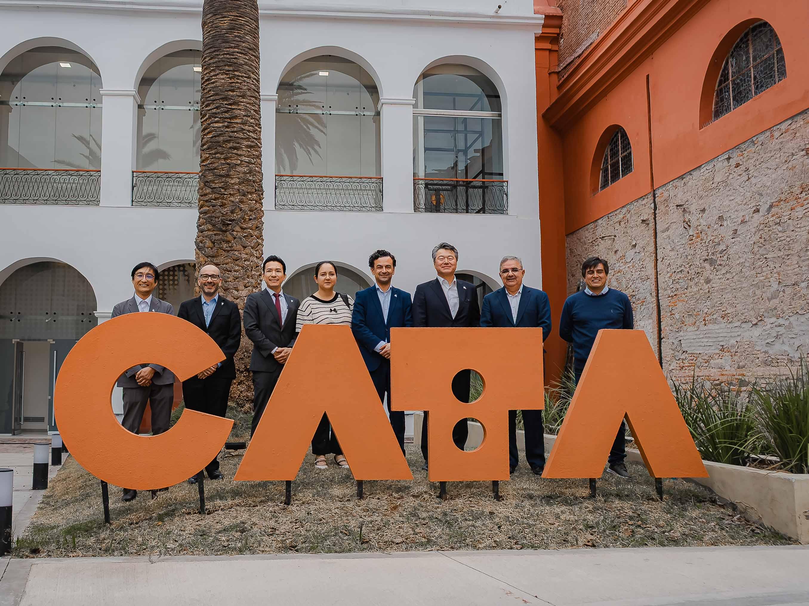 Autoridades de la empresa Hitachi visitan Catamarca para conocer su potencial productivo (2)-1